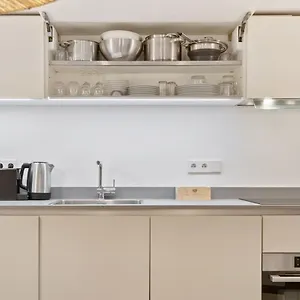  Apartment Elegant 1br Retreat In Peaceful Grund