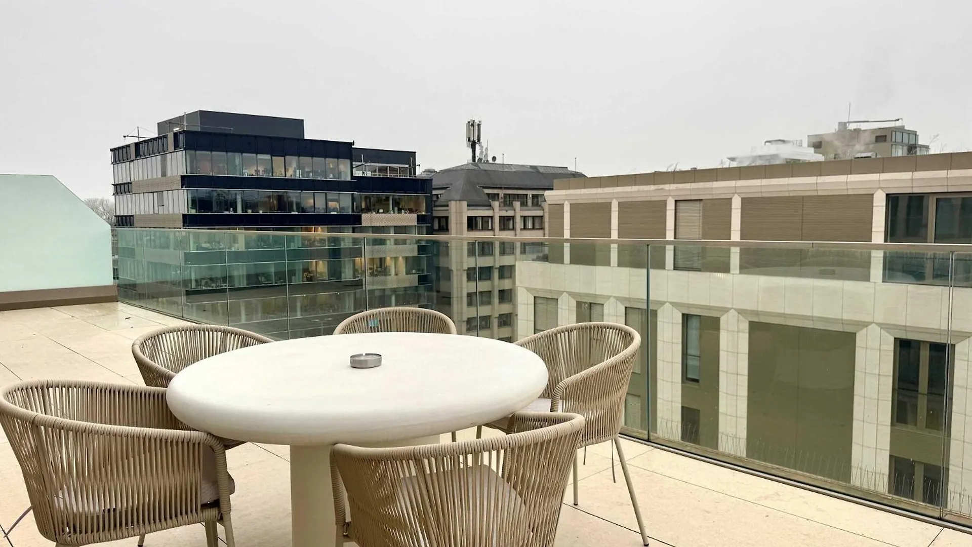 Voya Zenit-Luxurious City Apt W Stunning Views & Concierge Apartment Luxembourg